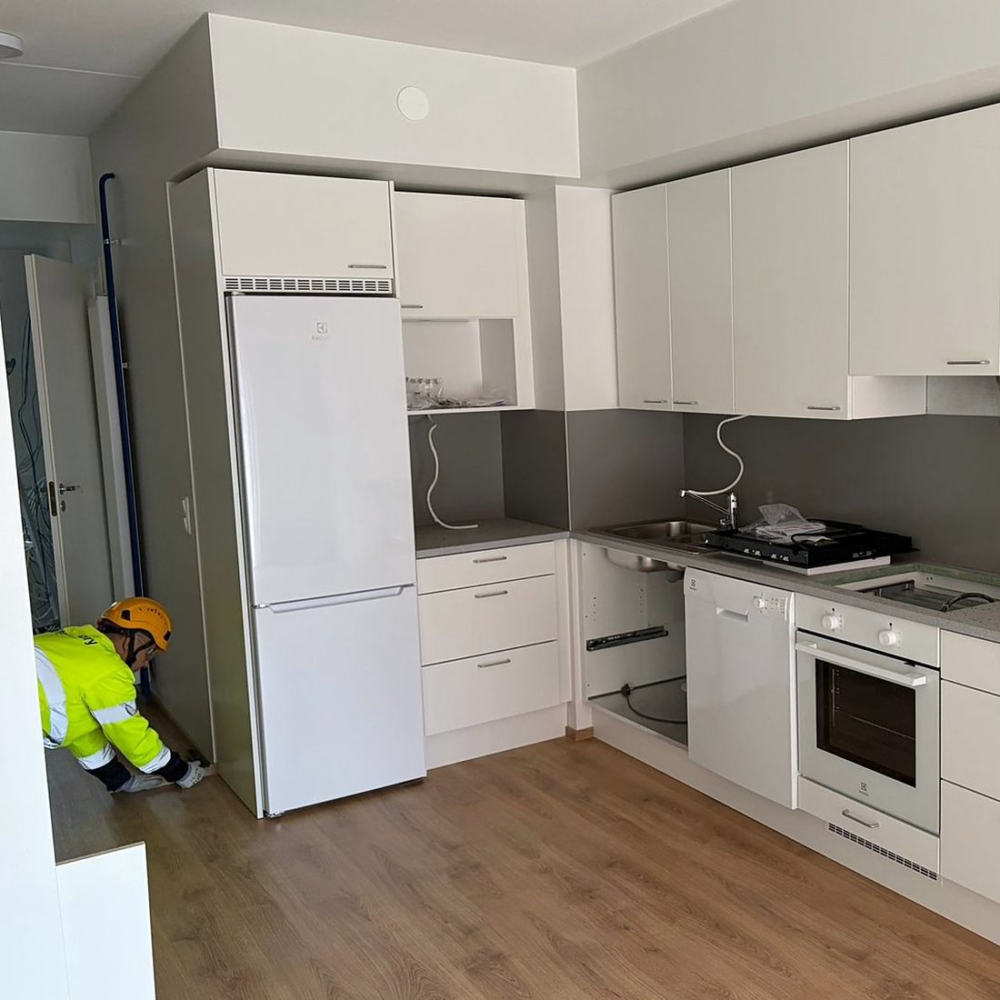 Keittiön asennus käynnissä kohteessa